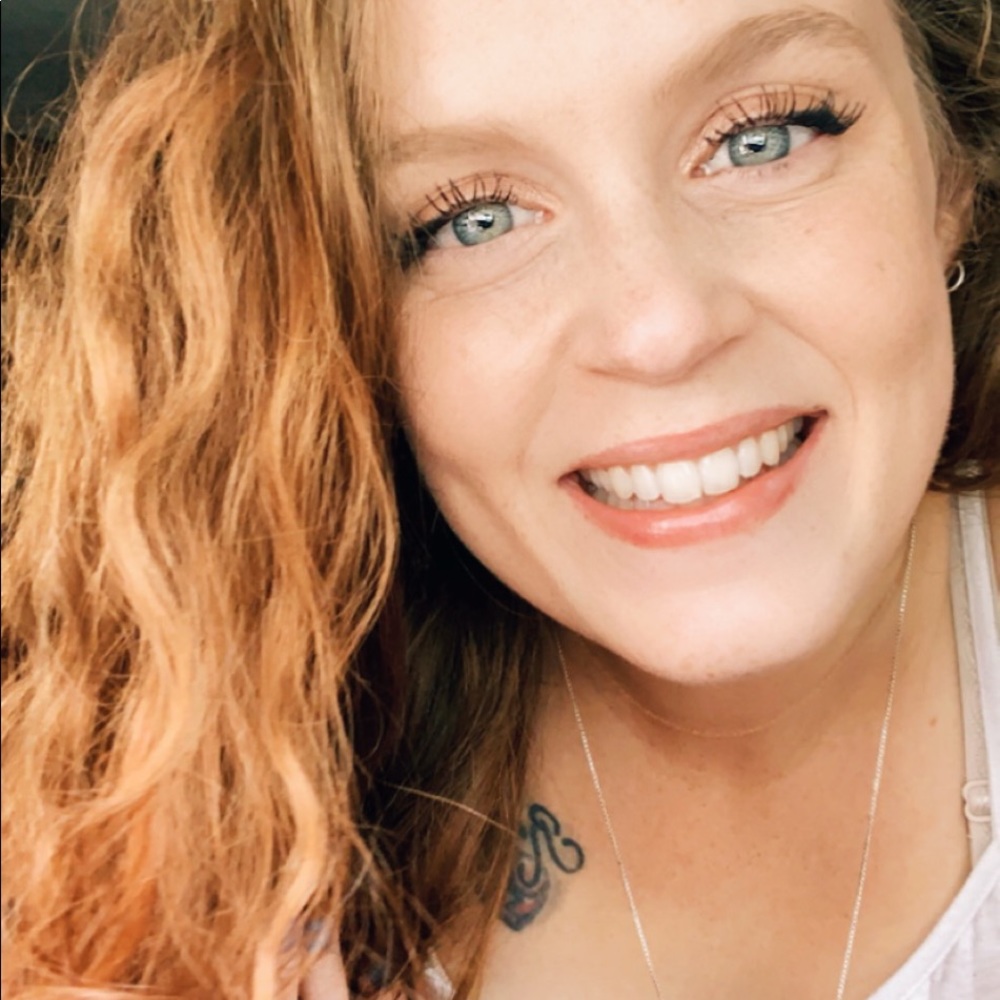 Meet your Posher, Brittni